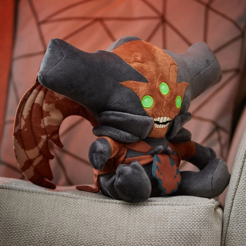 Destiny 2: Oryx "The Taken King" Official Plush 2 Destiny 2: Oryx "The Taken King" Official Plush - Image 2