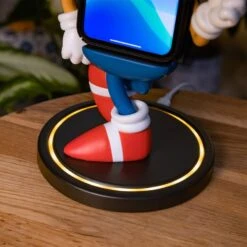 Power Idolz Sonic The Hedgehog Wireless Charging Dock 29 Power Idolz Sonic The Hedgehog Wireless Charging Dock -JustGeek Online Shop sonic poweridolz productimage 14