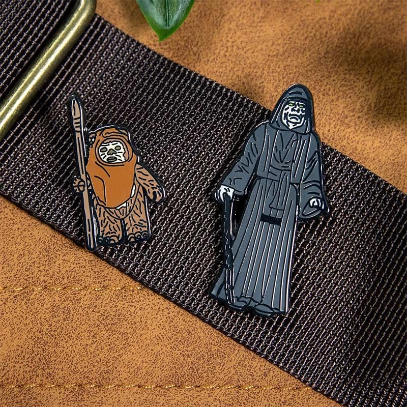 Pin Kings Star Wars Enamel Pin Badge Set 1.36 – Wicket W. Warrick And The Emperor 5 Pin Kings Star Wars Enamel Pin Badge Set 1.36 – Wicket W. Warrick And The Emperor - Image 5