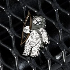 Pin Kings Star Wars Enamel Pin Badge Set 1.40 – Rancor Keeper And Lumat -JustGeek Online Shop sw kenner pin kings 1.40 4