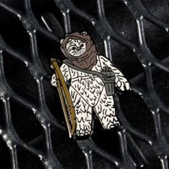 Pin Kings Star Wars Enamel Pin Badge Set 1.47 – Warok And Lando Calrissian (General Pilot) -JustGeek Online Shop sw kenner pin kings 1.47 3