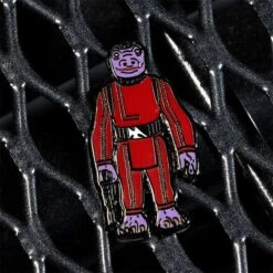 Pin Kings Star Wars Enamel Pin Badge Set 1.8 – Walrus Man And Snaggletooth -JustGeek Online Shop sw kenner pin kings 1.8 3